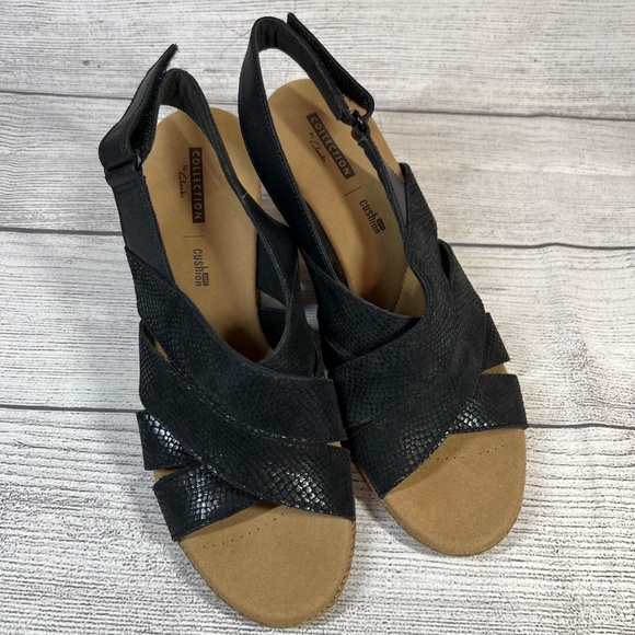 CLARKS WEDGE SANDAL (L13) - Picture 2 of 8